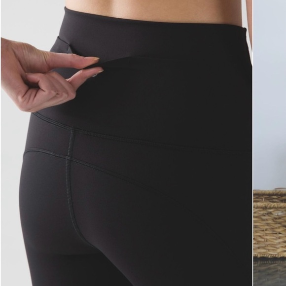 Lululemon Serene Tight Size 6 in Black - Picture 5 of 13
